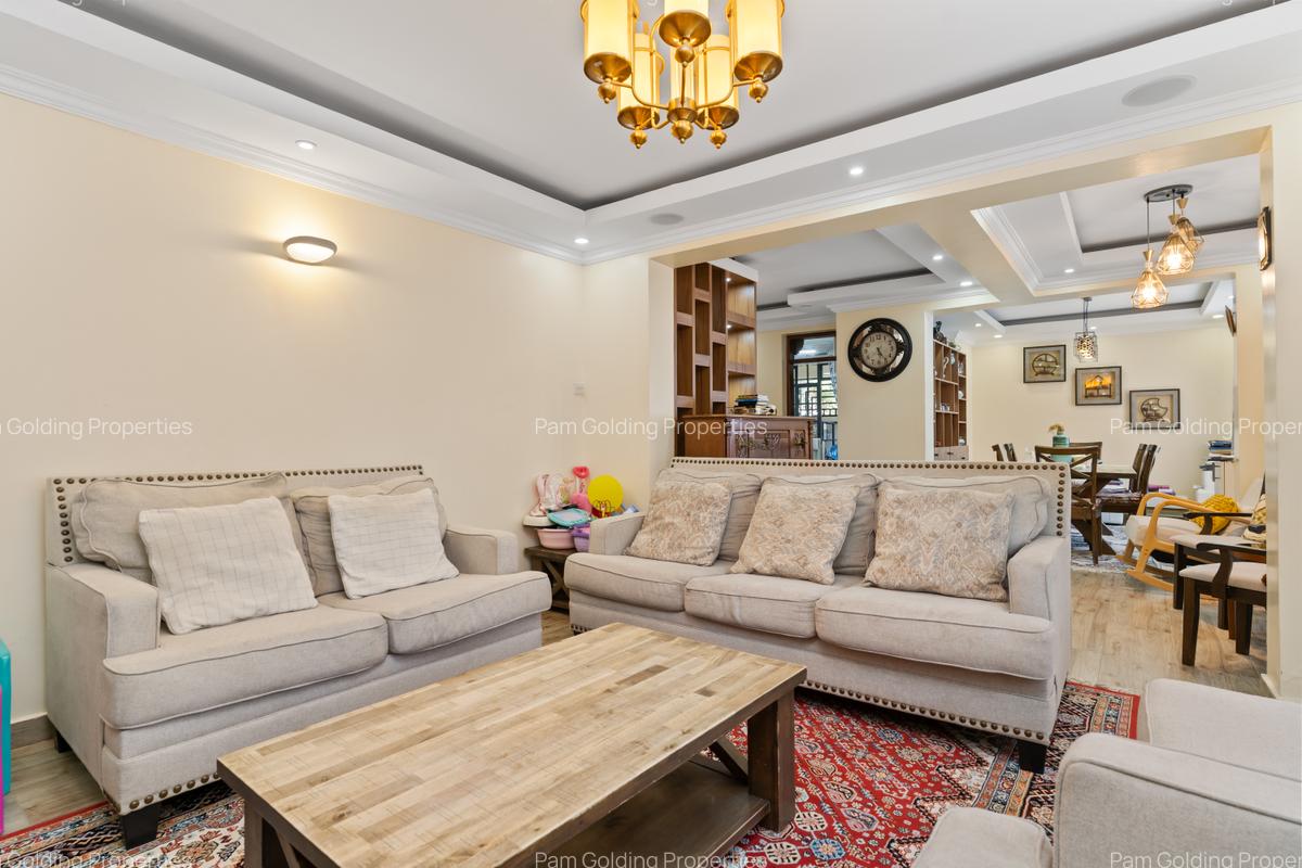 4 Bed Townhouse with En Suite at Off Namanga Road - 16