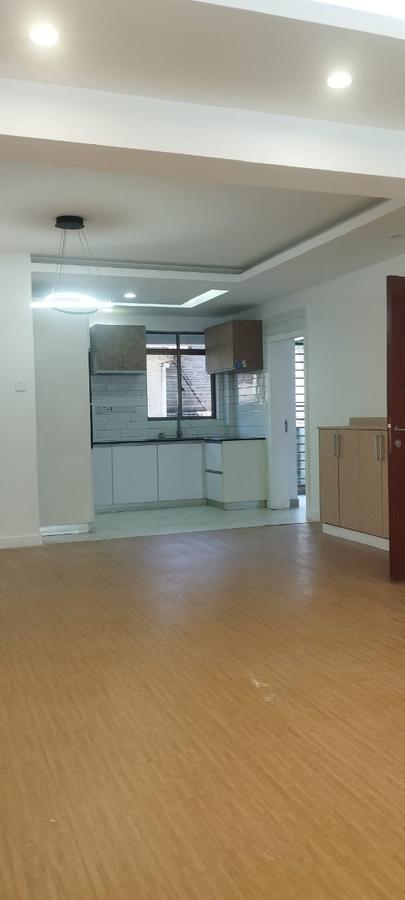 3 Bed Apartment with En Suite in Lavington - 1