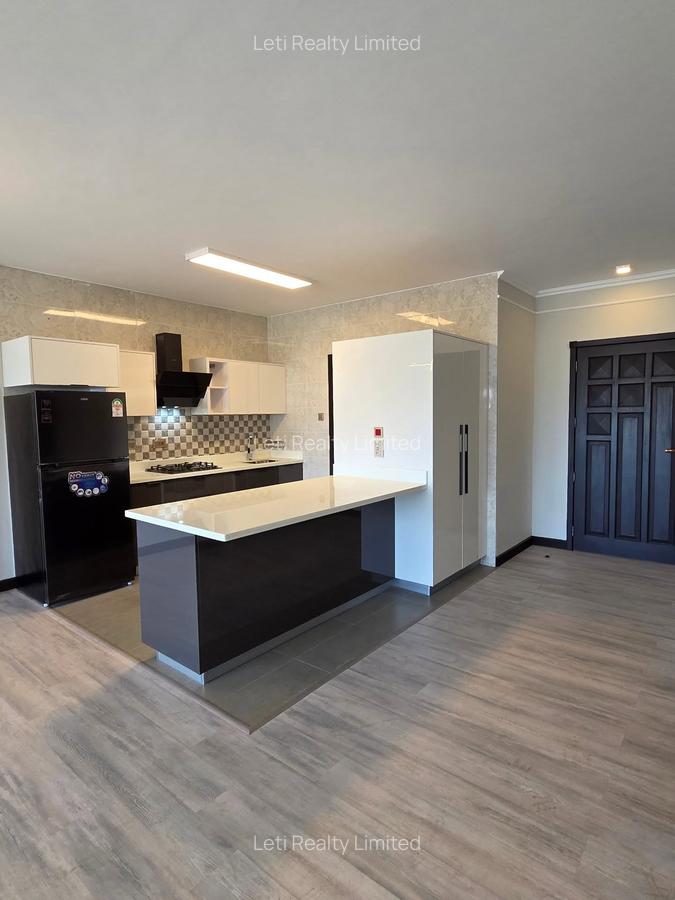 2 Bed Apartment with En Suite in Riverside - 10