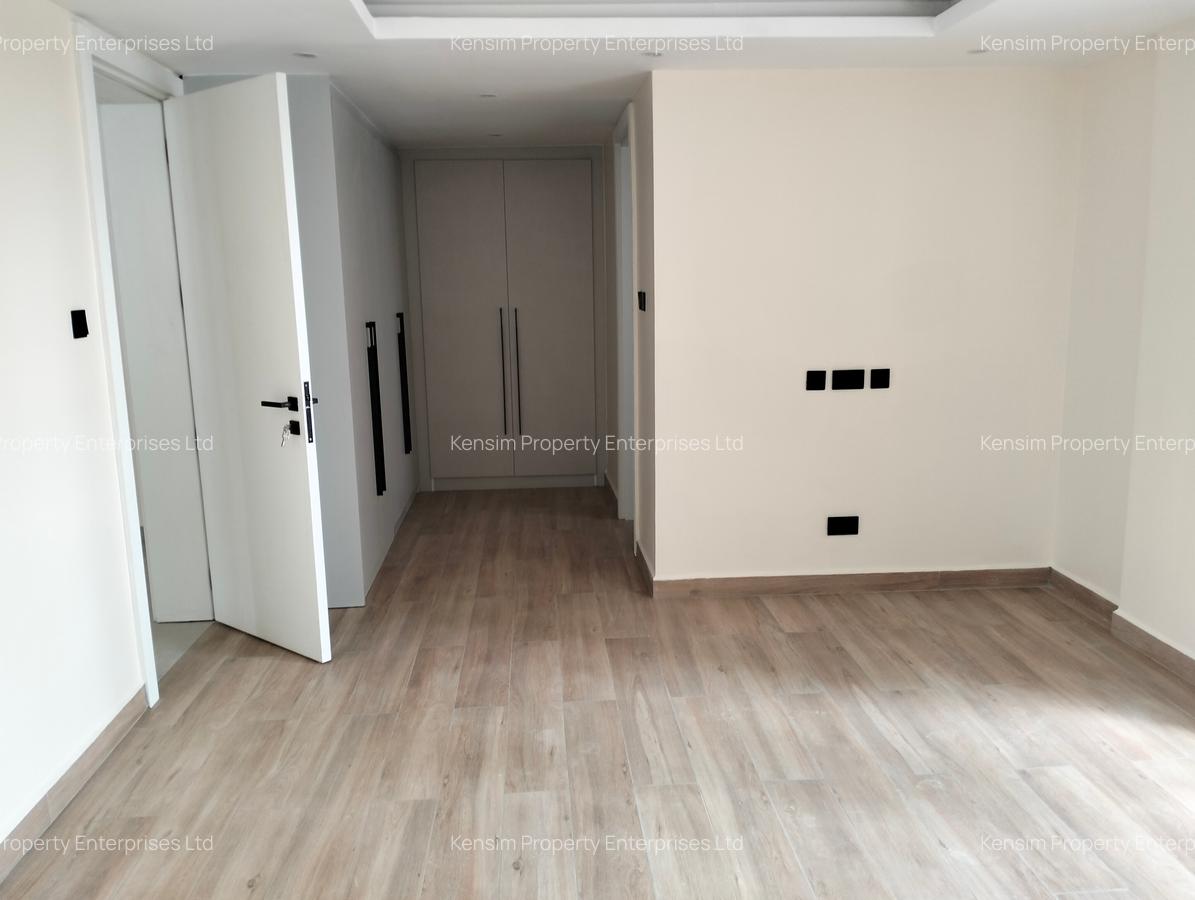 3 Bed Apartment with En Suite in Spring Valley - 14