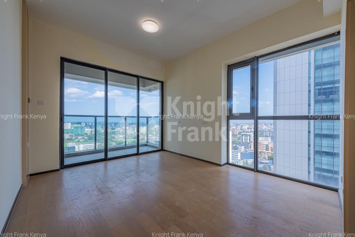 Serviced 1 Bed Apartment with En Suite at Global Trade Centre - 6