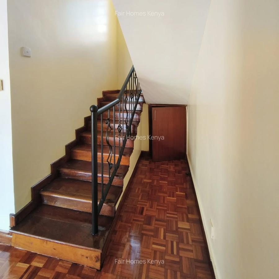 4 Bed Townhouse with En Suite at Lavington Green - 9