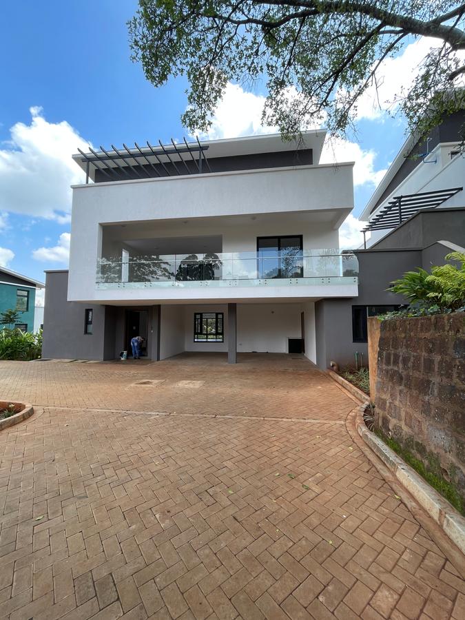 5 Bed Villa with En Suite in Kitisuru - 1