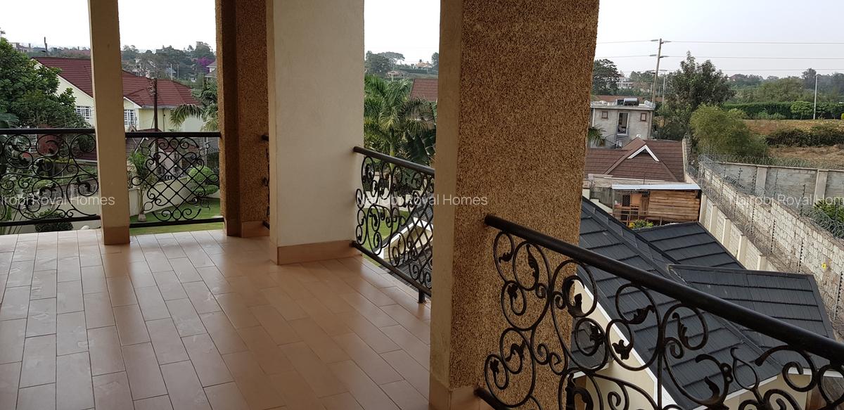 5 Bed House with En Suite at Runda Road - 7