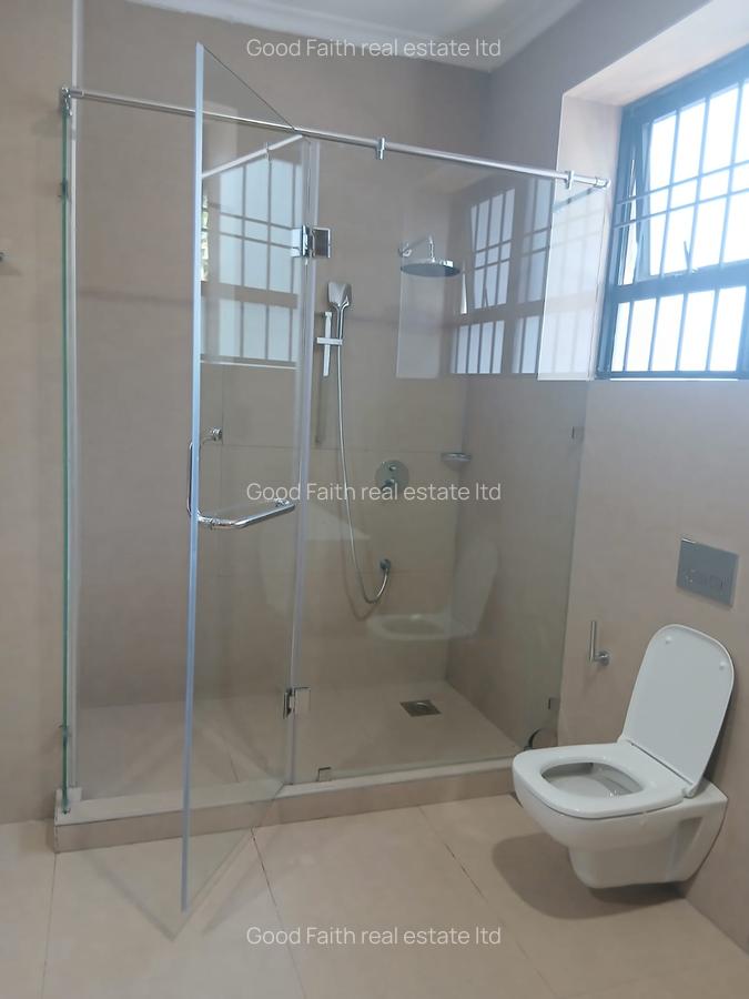 5 Bed House with En Suite in Loresho - 16