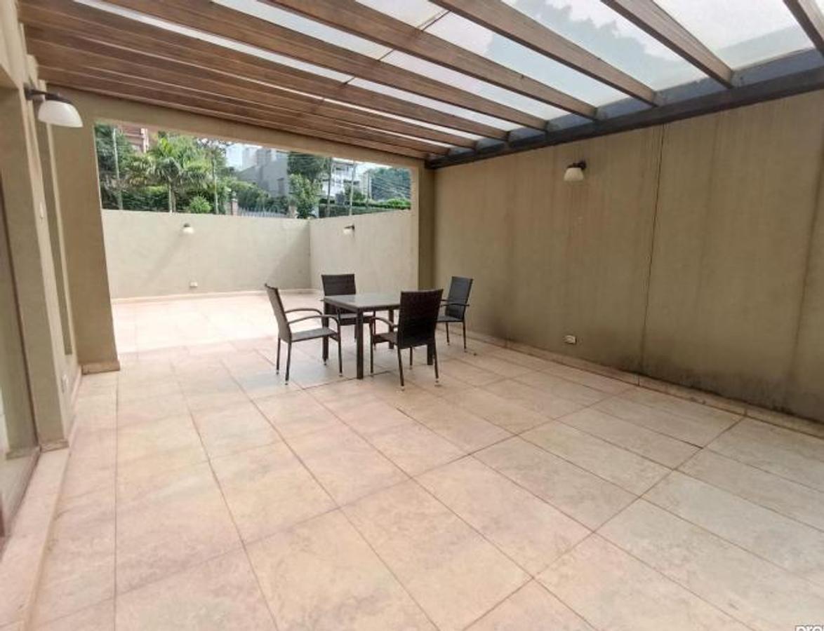 5 Bed House with En Suite in Lavington - 3