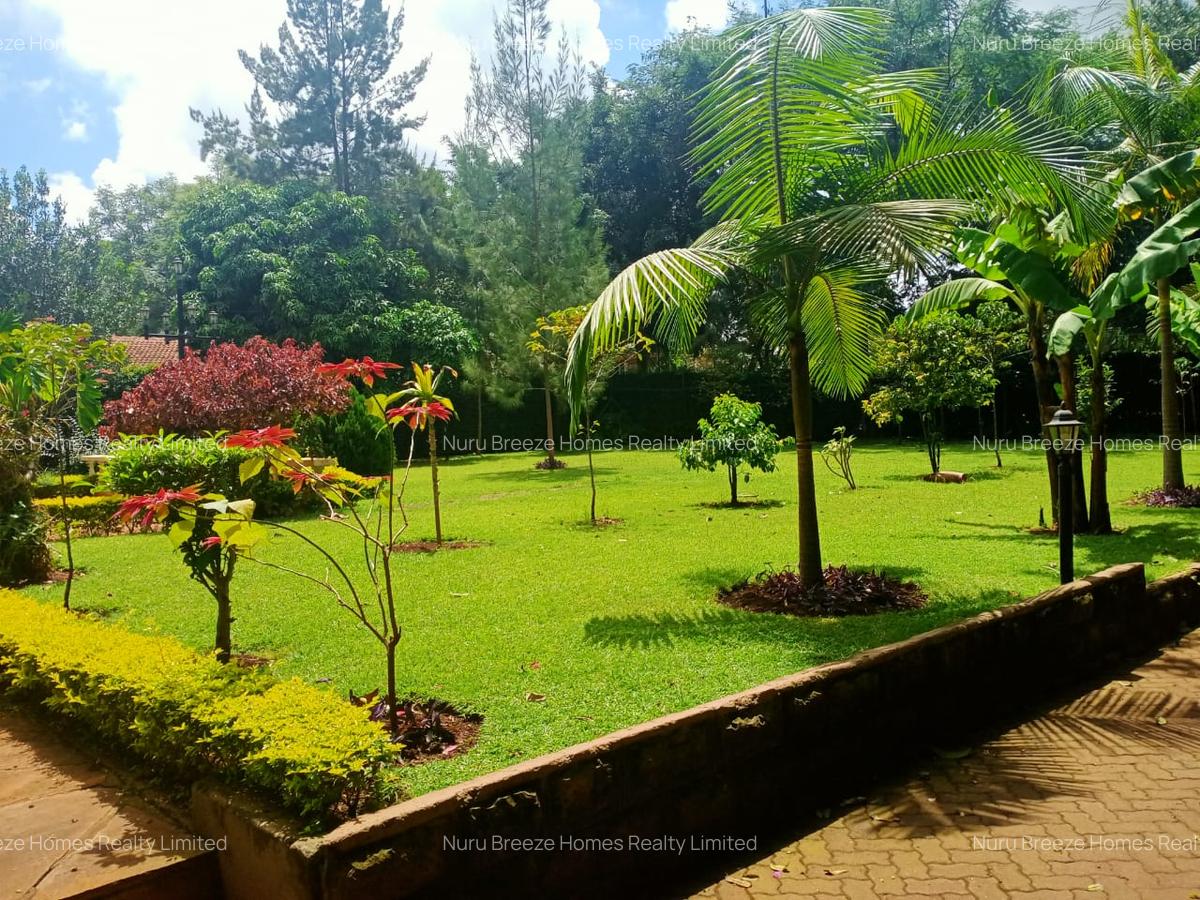 4 Bed House with En Suite in Runda - 12