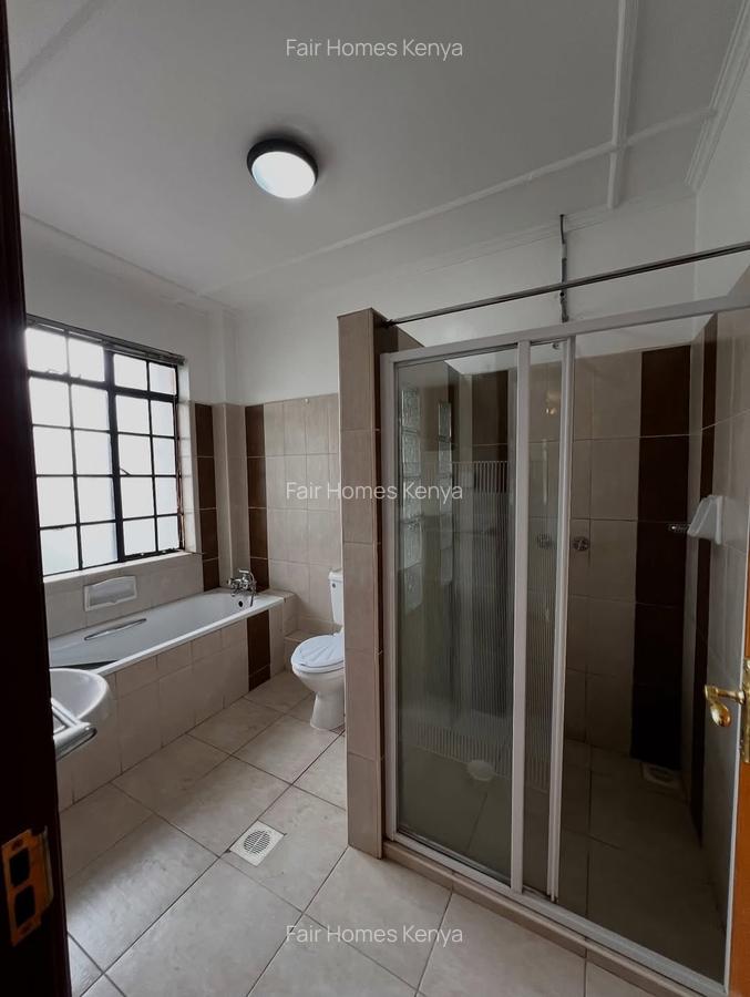 5 Bed Townhouse with En Suite at Lavington Green - 5