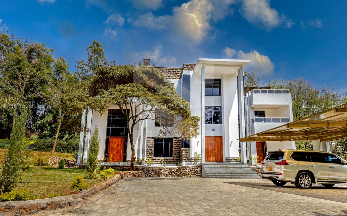 7 Bed House with En Suite in Karen - 1