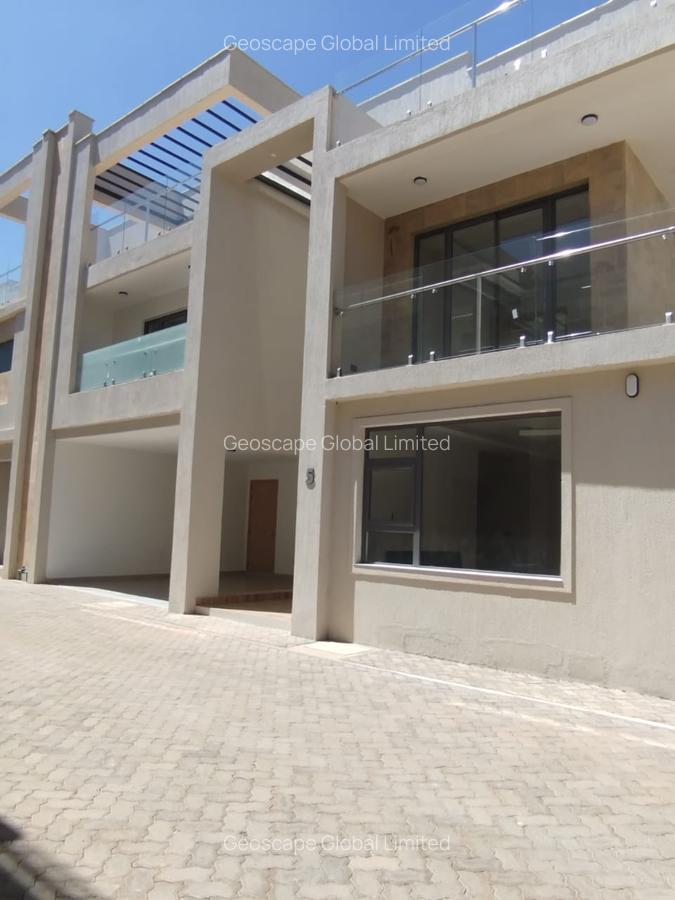 6 Bed Townhouse with En Suite in Lavington - 14