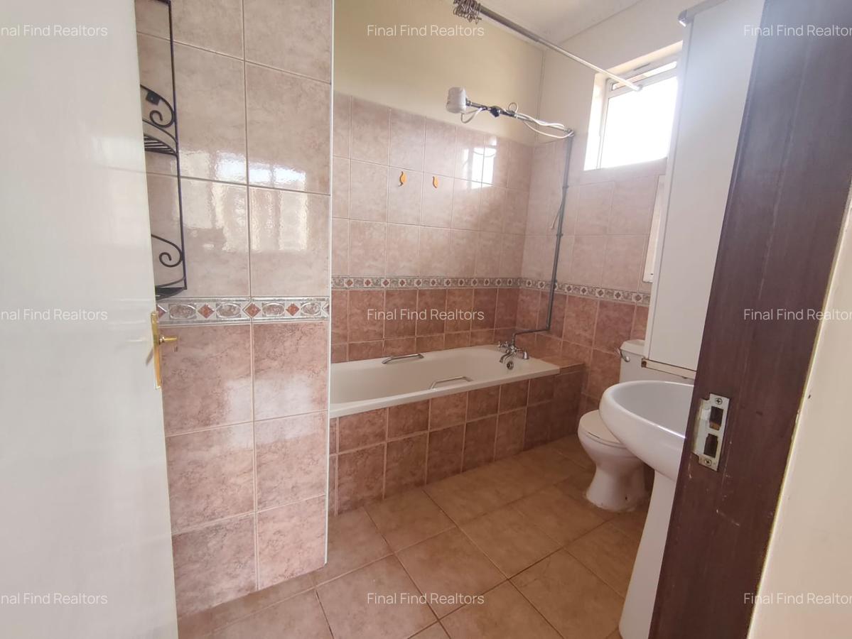 3 Bed Apartment with En Suite in Westlands Area - 6