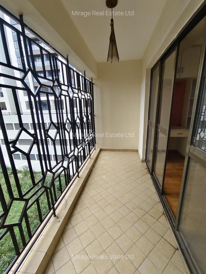 4 Bed Apartment with En Suite in Kilimani - 6