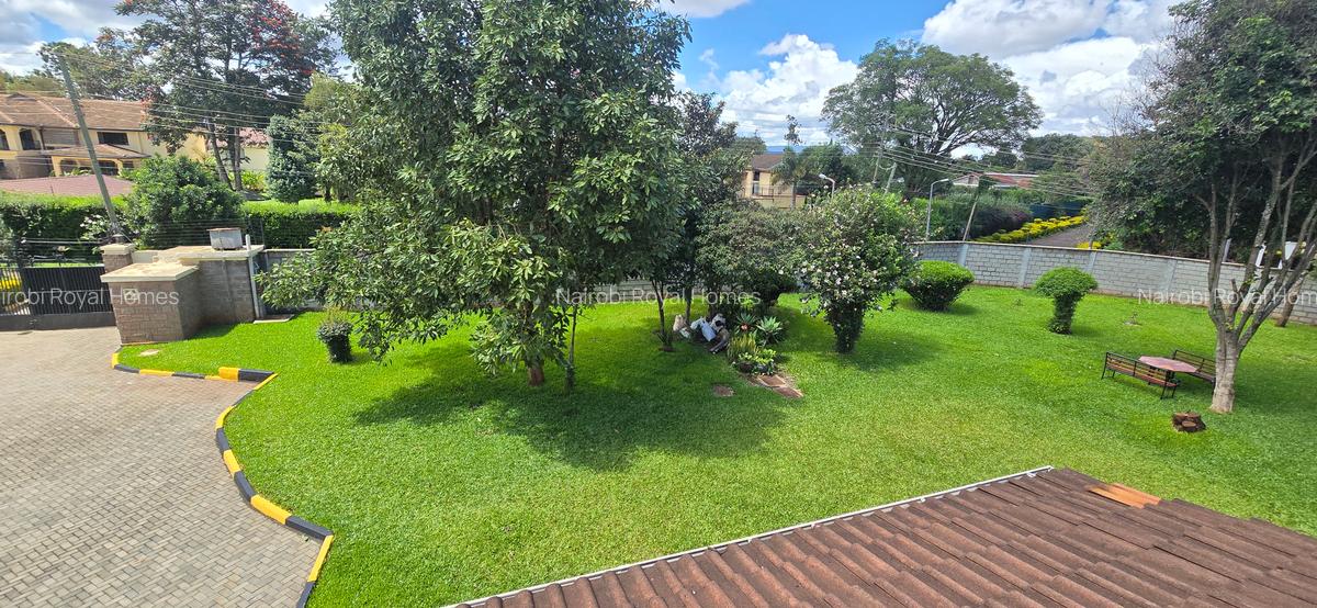 6 Bed House with En Suite at Loresho Road - 20