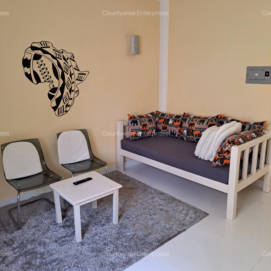 1 Bed Villa with Swimming Pool in Malindi - 5