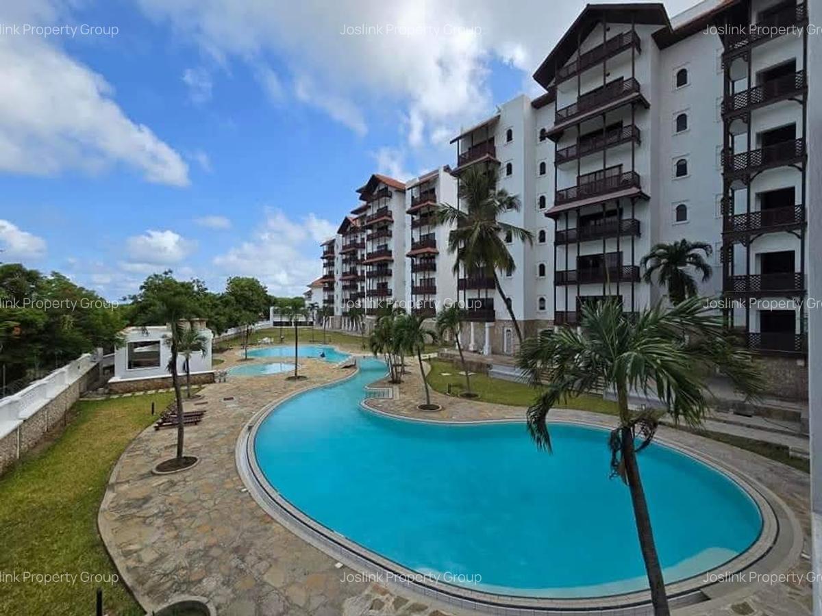 4 Bed Apartment with En Suite at Mt Kenya - 1