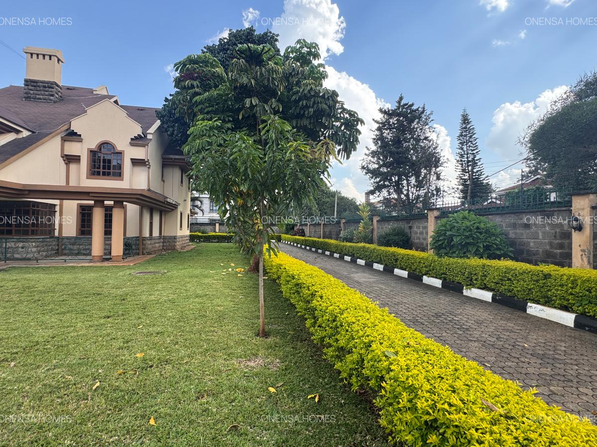5 Bed House with En Suite in Runda - 6