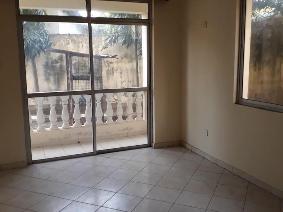 3 Bed Apartment with En Suite in Nyali Area - 10