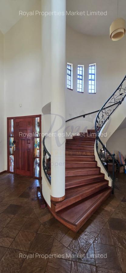 4 Bed House with En Suite in Runda - 5
