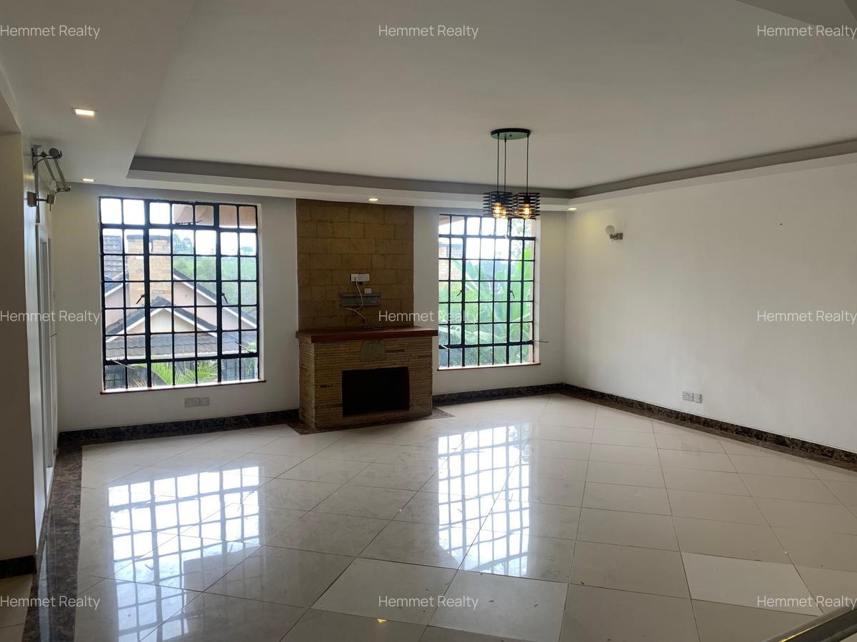 5 Bed Townhouse with En Suite in Kitisuru - 6