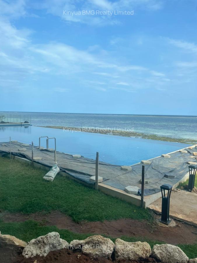 Serviced 2 Bed Apartment with En Suite in Nyali Area - 9