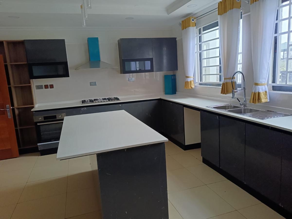 4 Bed Townhouse with En Suite at Kiambu Road - 16