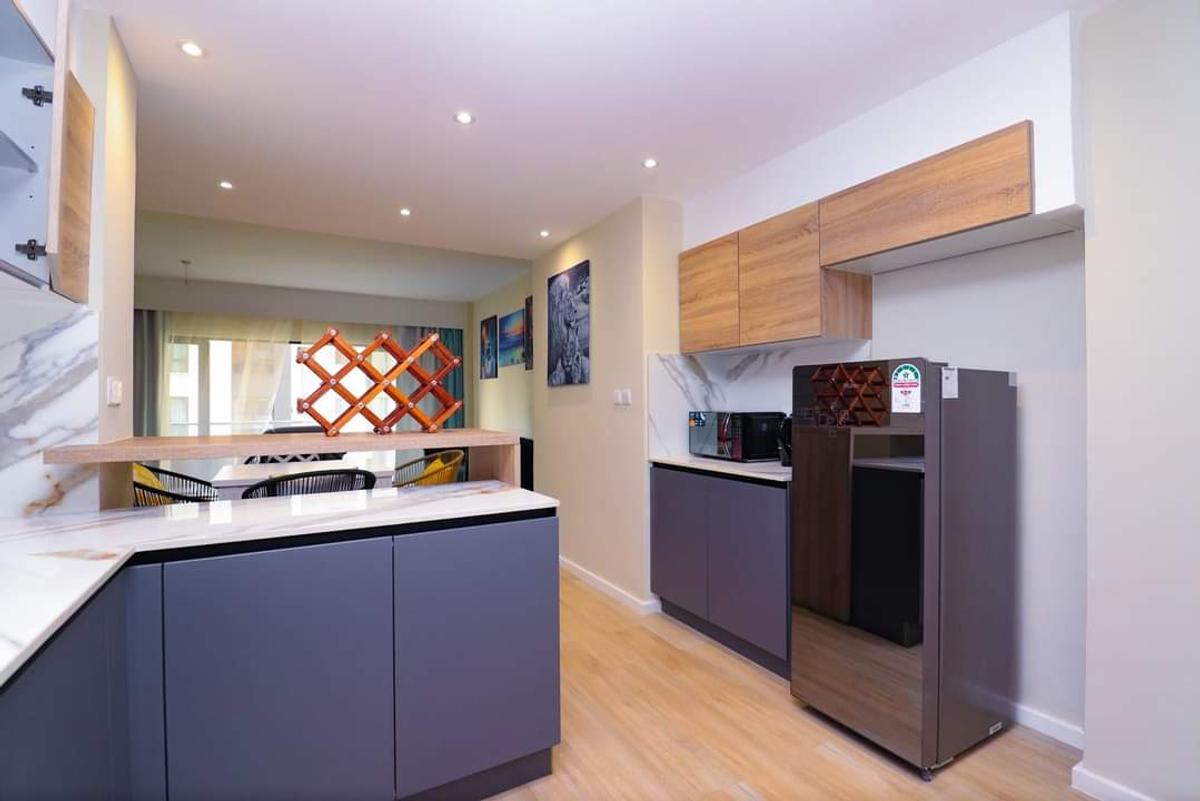 Serviced 2 Bed Apartment with En Suite at Riverside - 5