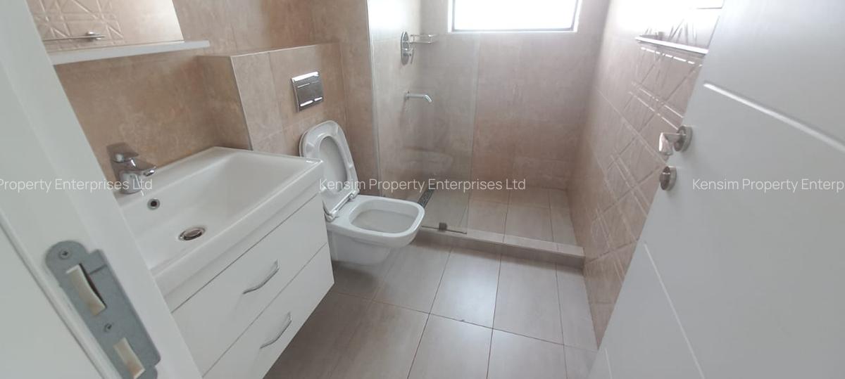 4 Bed Townhouse with En Suite in Runda - 4