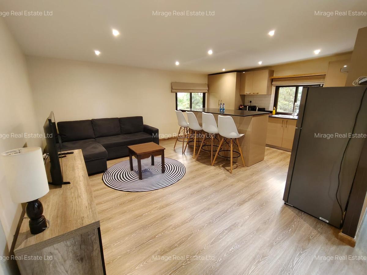 1 Bed House with Swimming Pool in Riverside - 4