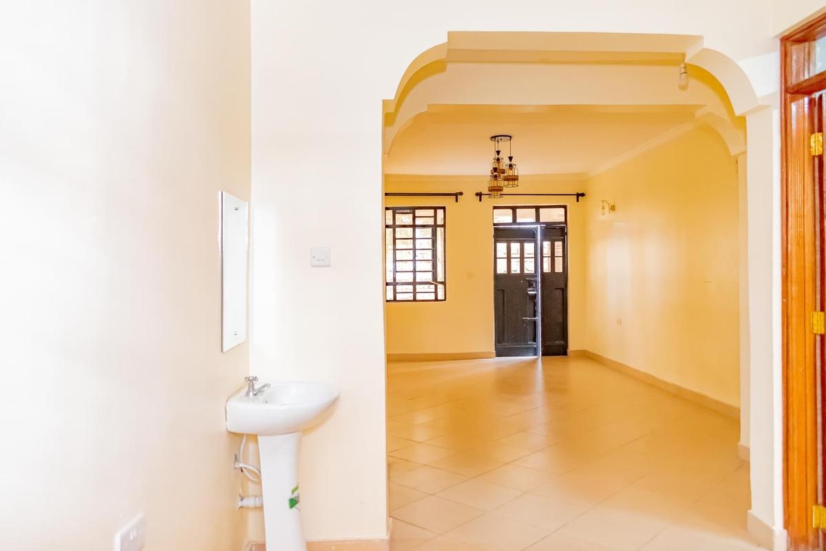 3 Bed House with En Suite in Kitengela - 8