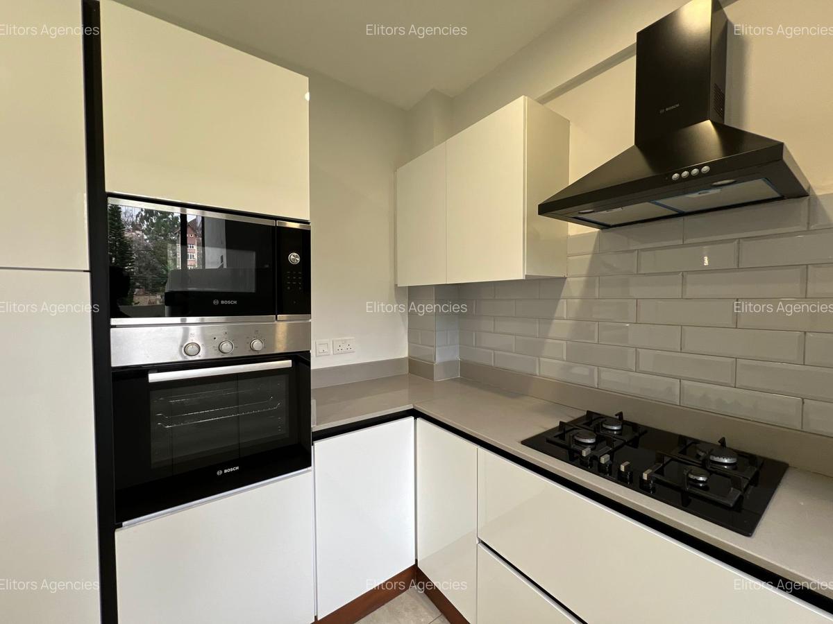 2 Bed Apartment with En Suite at Raphta Road - 7