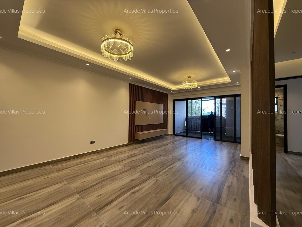 2 Bed Apartment with En Suite in Brookside - 7