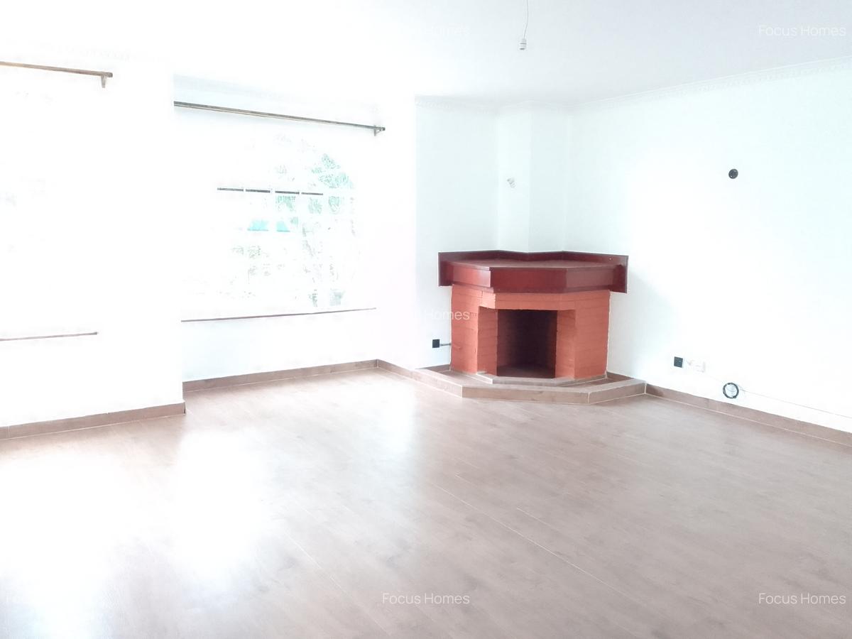 4 Bed Townhouse with En Suite in Lavington - 19