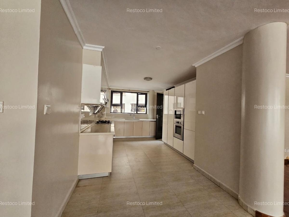 3 Bed Apartment with Swimming Pool at Riverside Drive - 3