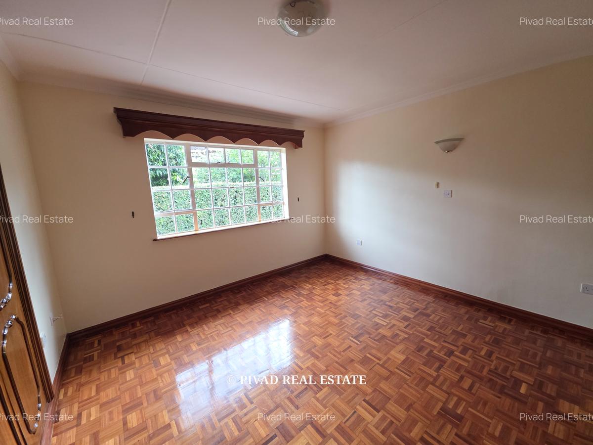 5 Bed House with Garden in Runda - 4