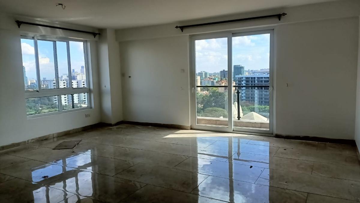 4 Bed Apartment with En Suite in General Mathenge - 3