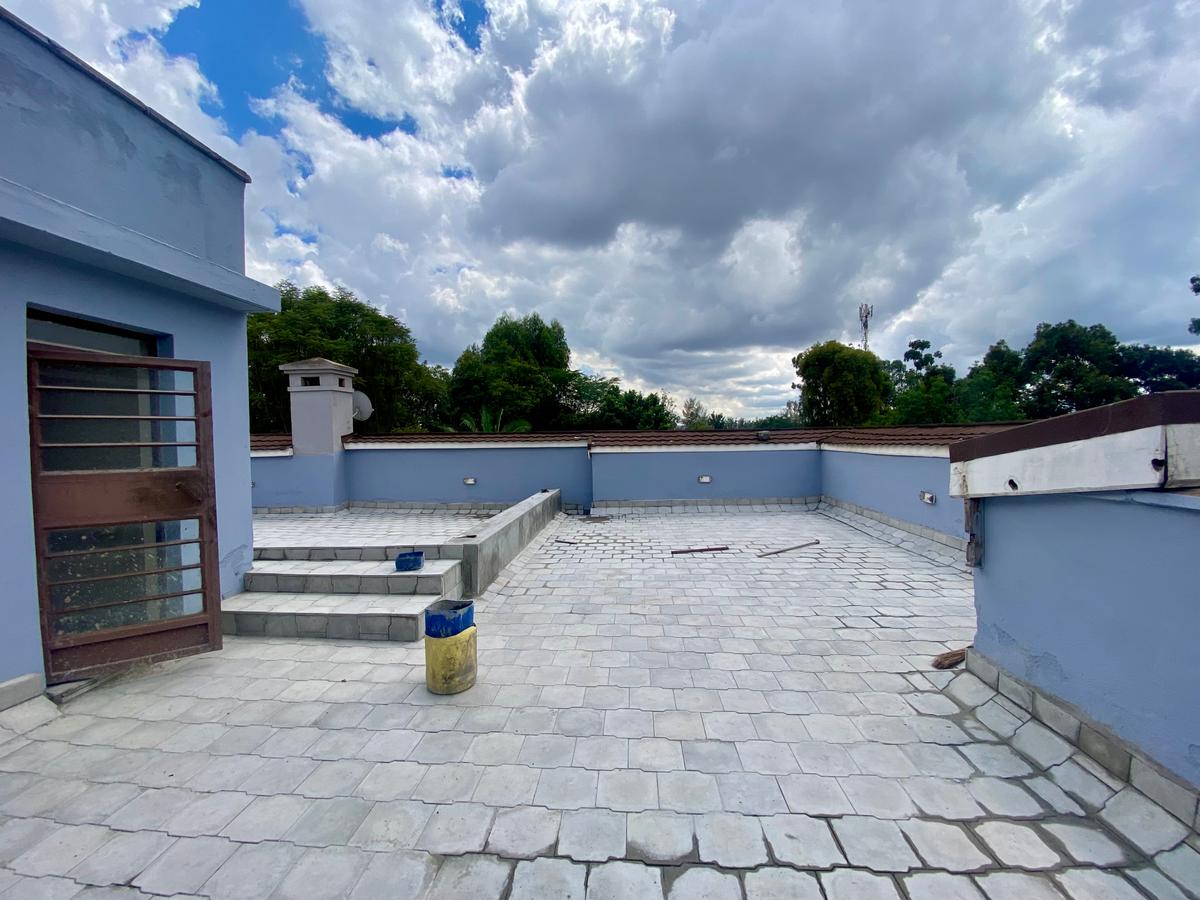 5 Bed Townhouse with En Suite in Lavington - 14