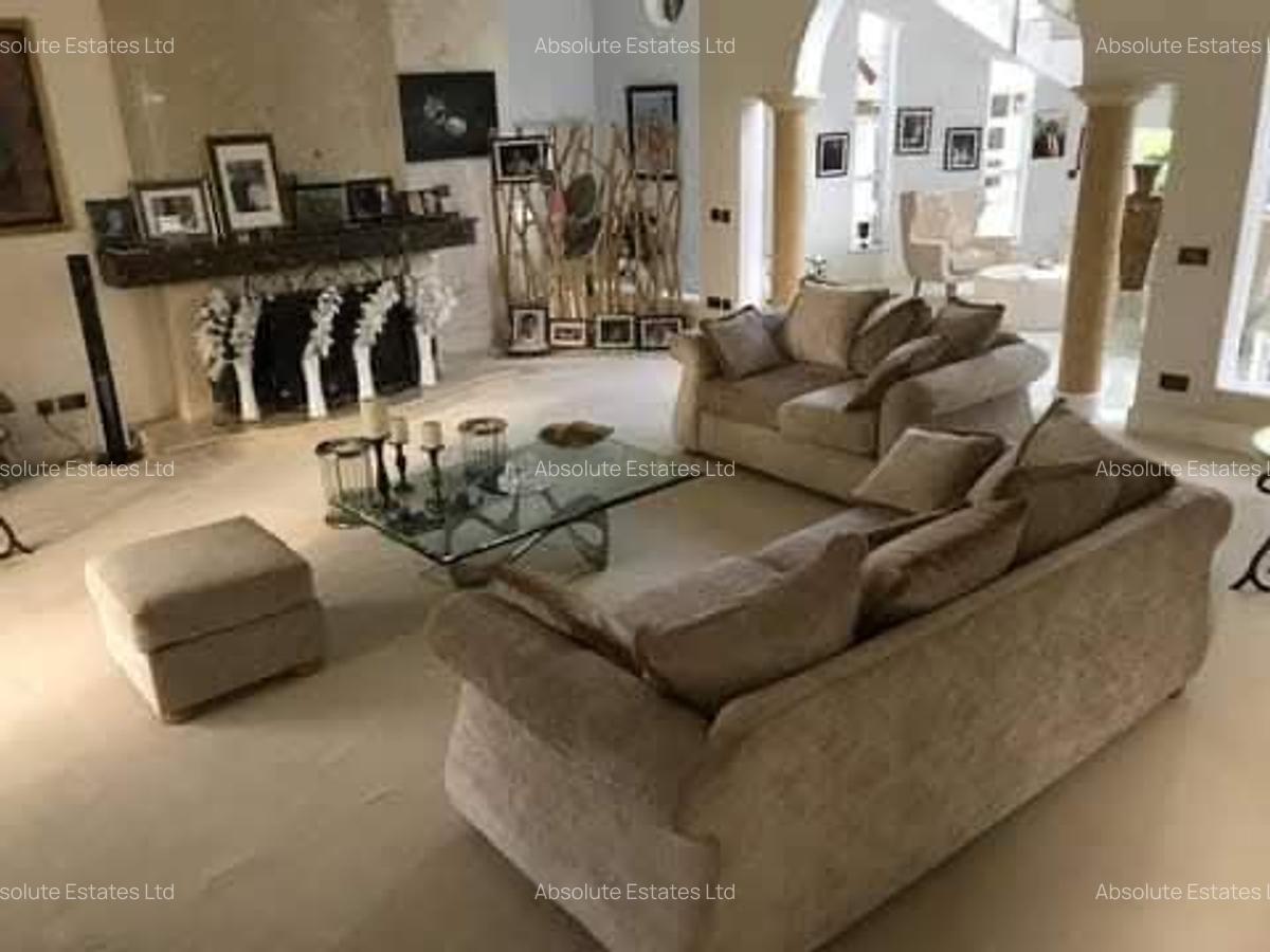 5 Bed Townhouse with En Suite in Muthaiga - 6