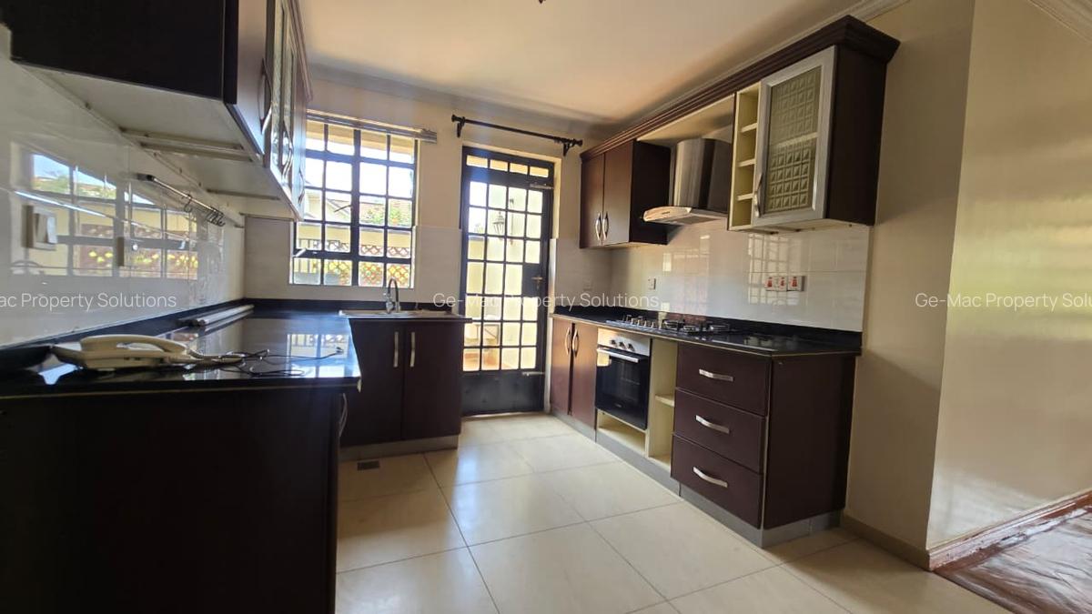 4 Bed House with En Suite in Kitisuru - 11