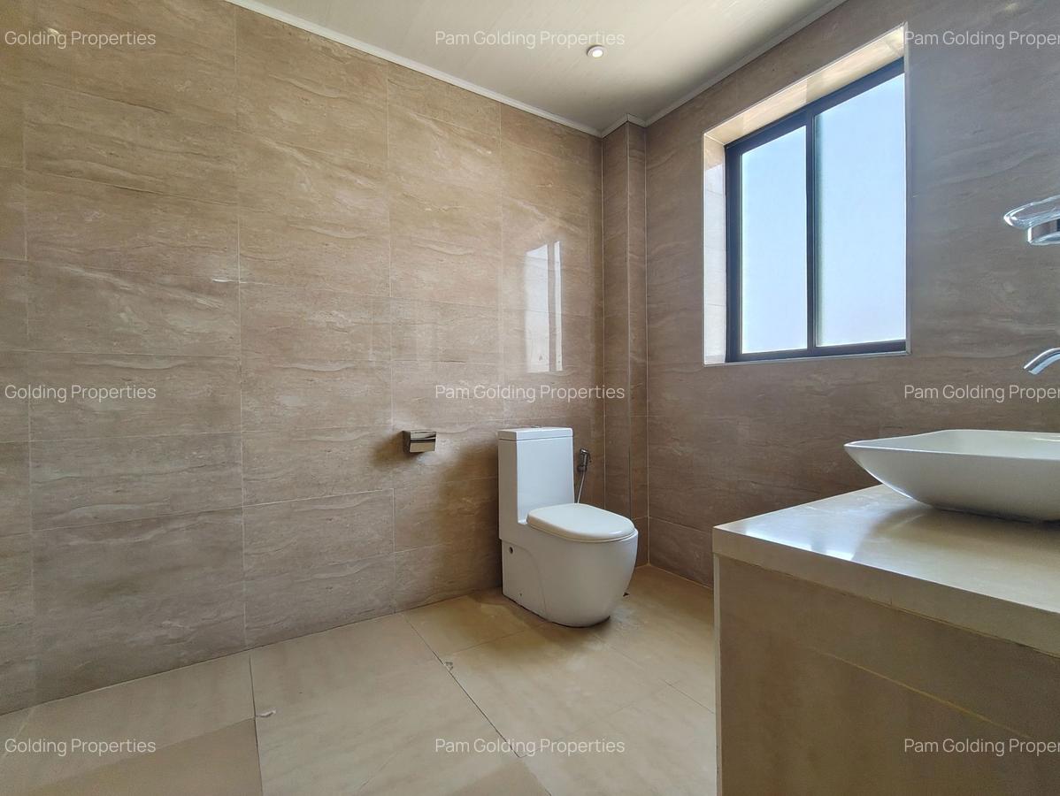 3 Bed Apartment with En Suite in Lavington - 13