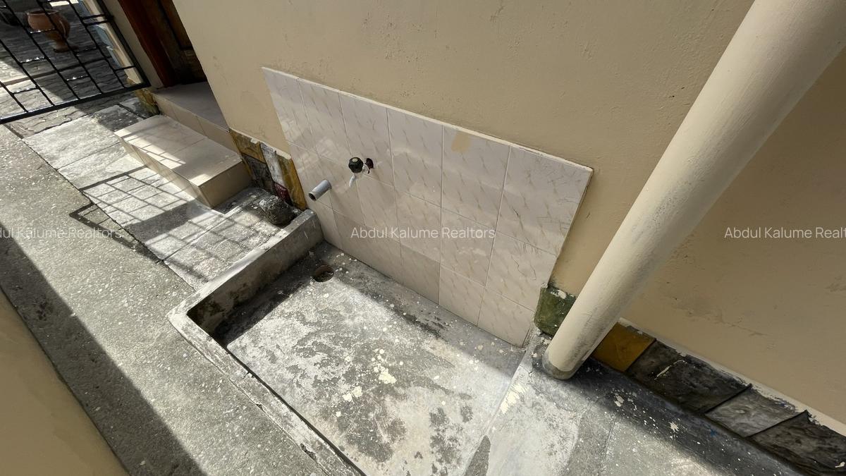 2 Bed House with En Suite at Bamburi - 5