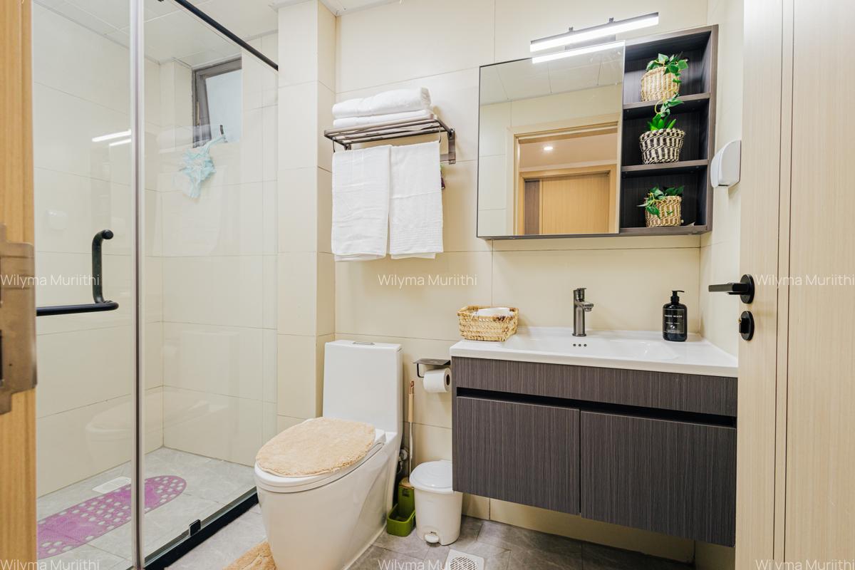 Serviced 2 Bed Apartment with En Suite in Westlands Area - 13