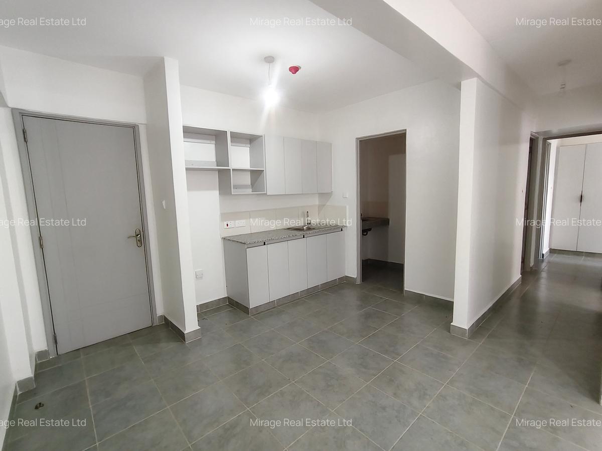 2 Bed Apartment with Swimming Pool in Garden Estate - 8