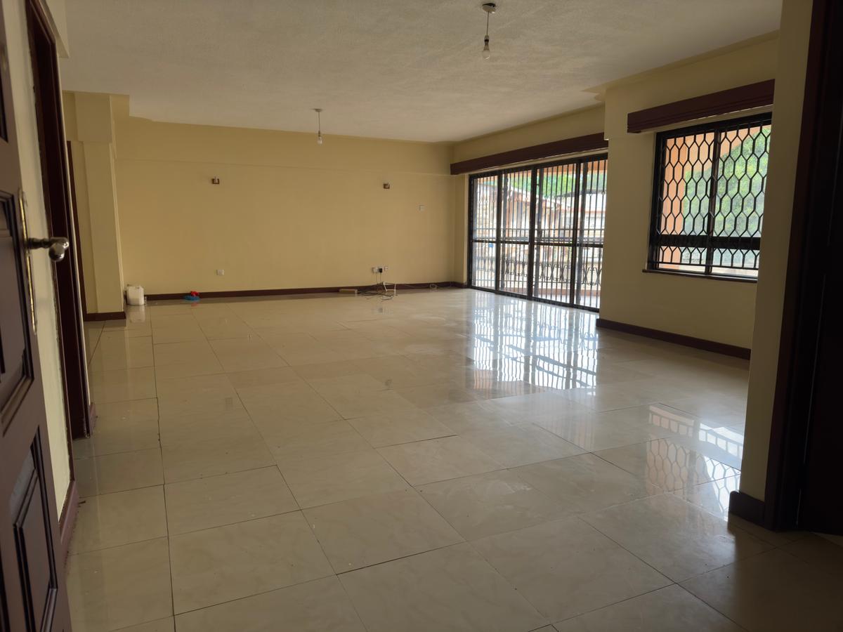 3 Bed Apartment with En Suite at Lantana Road - 1