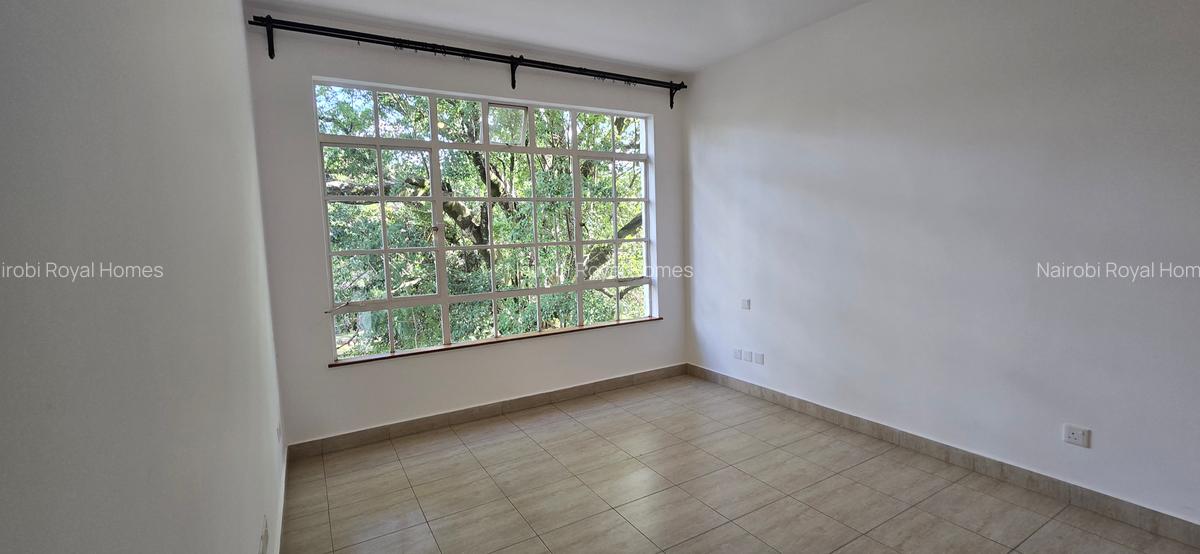 3 Bed Apartment with En Suite at Valley Arcade - 16