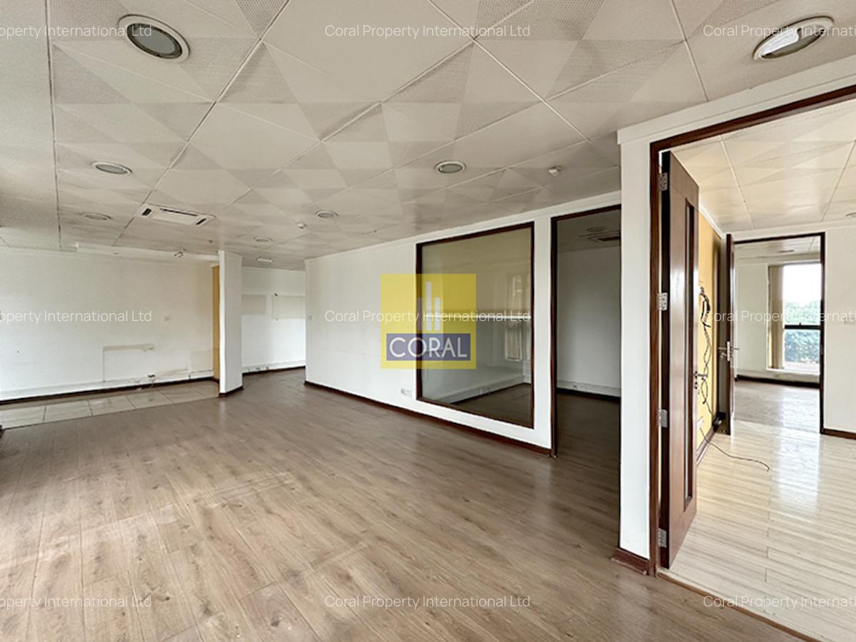 2,399 ft² Office in Riverside - 6