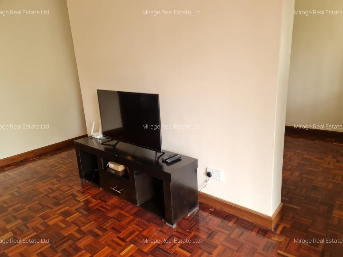 3 Bed Apartment with Swimming Pool in Kilimani - 19