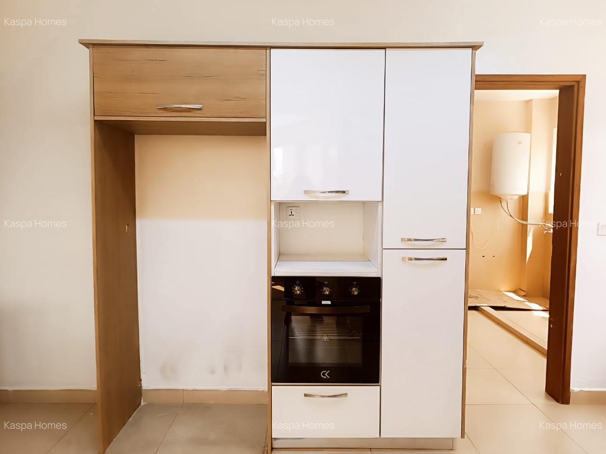 Serviced 3 Bed Apartment with En Suite in Kilimani - 2