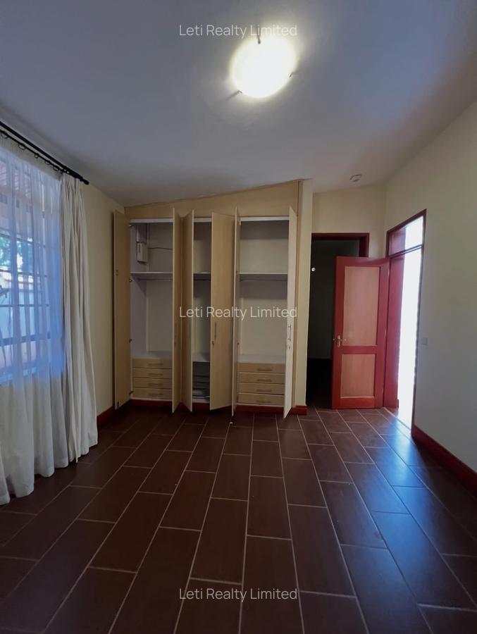 4 Bed House with En Suite in Runda - 7