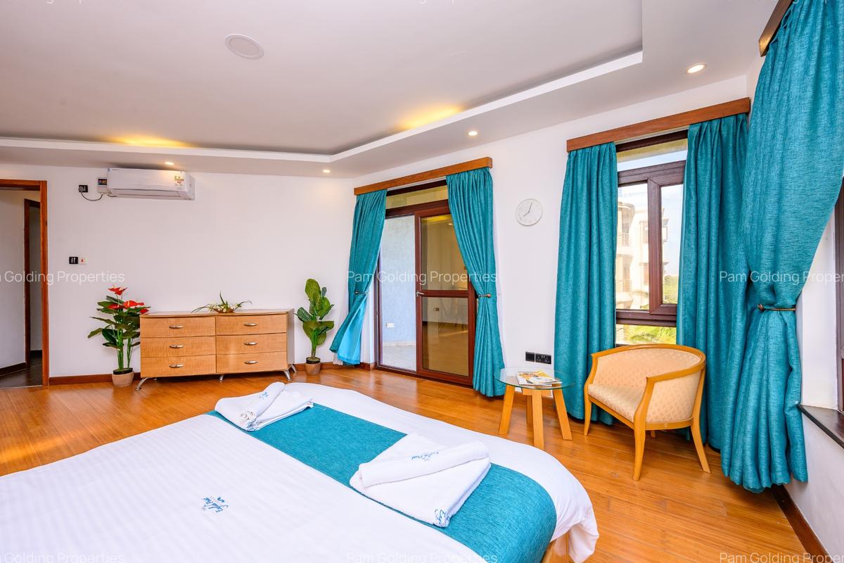 3 Bed Apartment with En Suite at Cement Road - 19