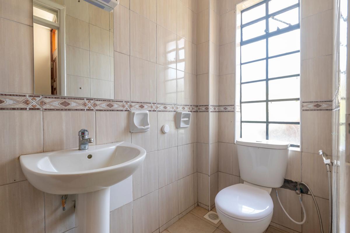 3 Bed Townhouse with En Suite in Athi River - 5